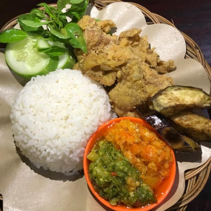 Nasi Ayam Kulit