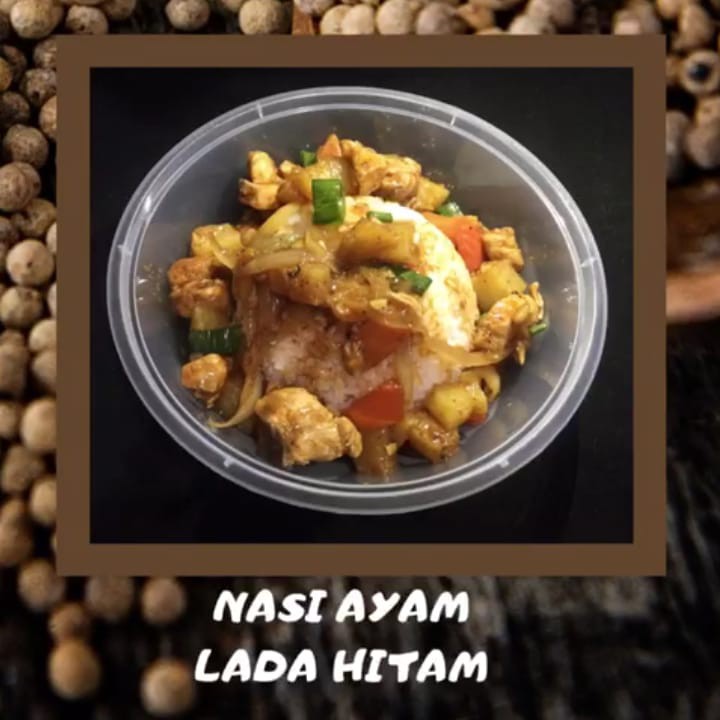 Nasi Ayam Lada Hitam