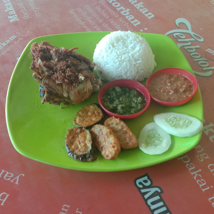 Nasi Ayam Penyet