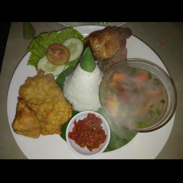 Nasi Ayam Penyet