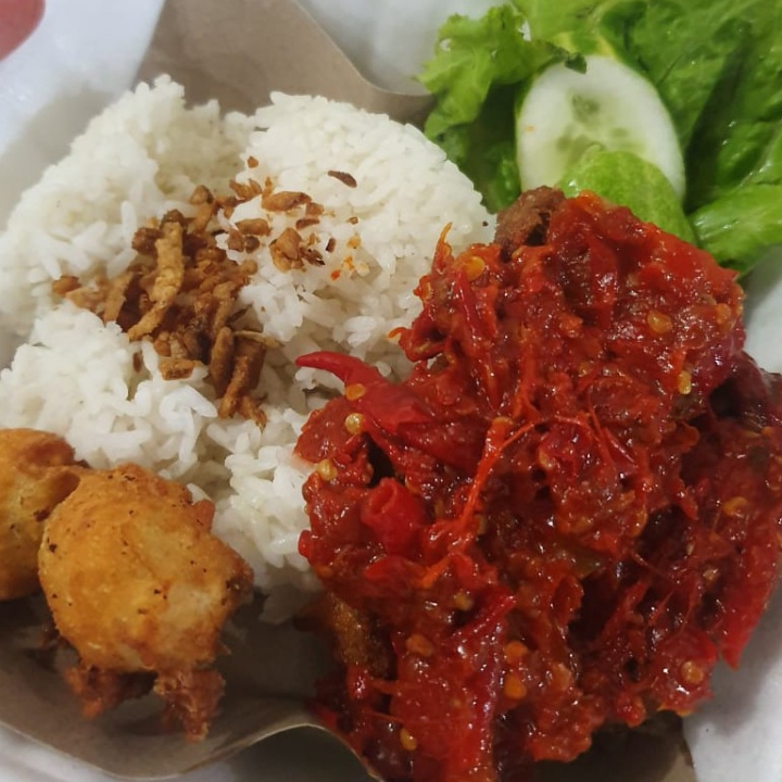 Nasi Ayam Penyet