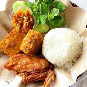 Nasi Ayam Penyet