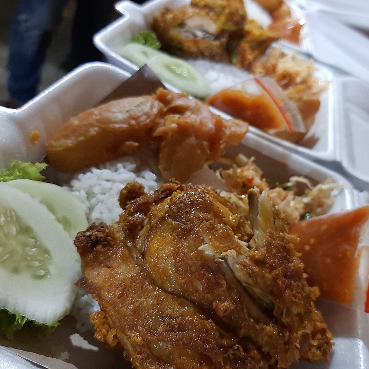 Nasi Ayam Penyet Jumbo Sambel Mercon