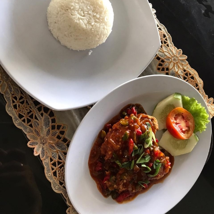 Nasi Ayam Rica-Rica 