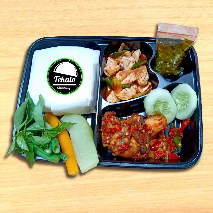 Nasi Ayam Rica Rica Bento