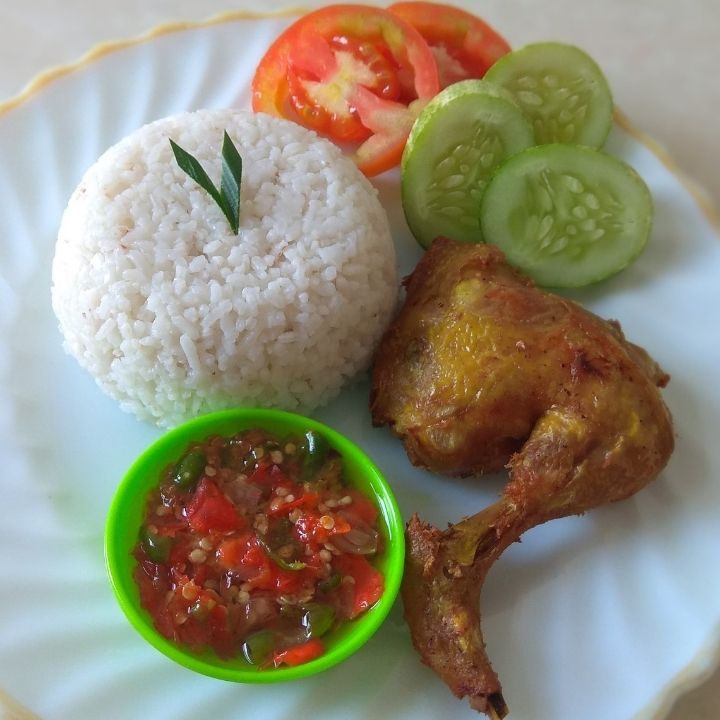 Nasi Ayam Sambel Dadak