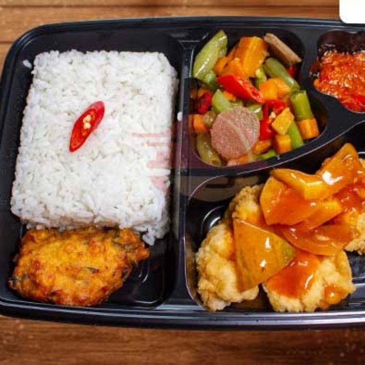 Nasi Ayam Saus Asam Manis