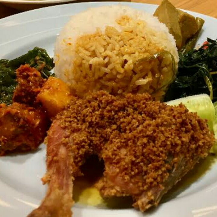 Nasi Ayam Serundeng