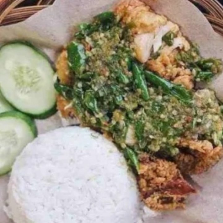 Nasi Ayam Ungkep