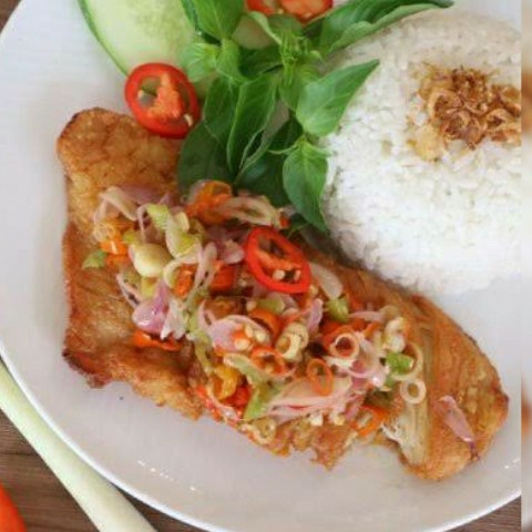 Nasi Ayam Ungkep Sambal Matah Special