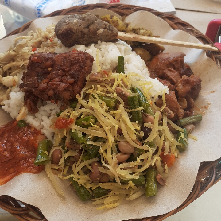 Nasi Babi Campur Bali