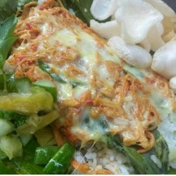 Nasi Bakar Ayam Suwir Mozzarella 