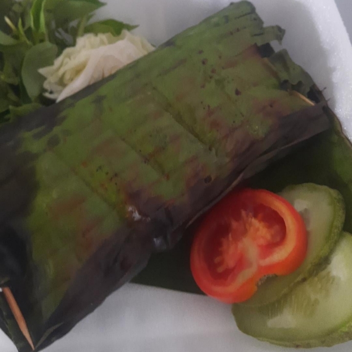 Nasi Bakar Cumi Asin