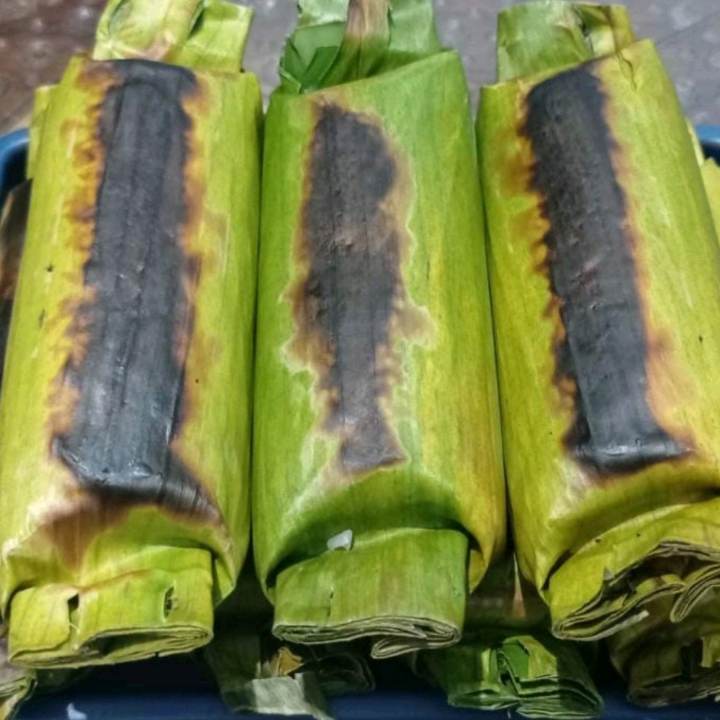 Nasi Bakar Isi Ayam Oncom