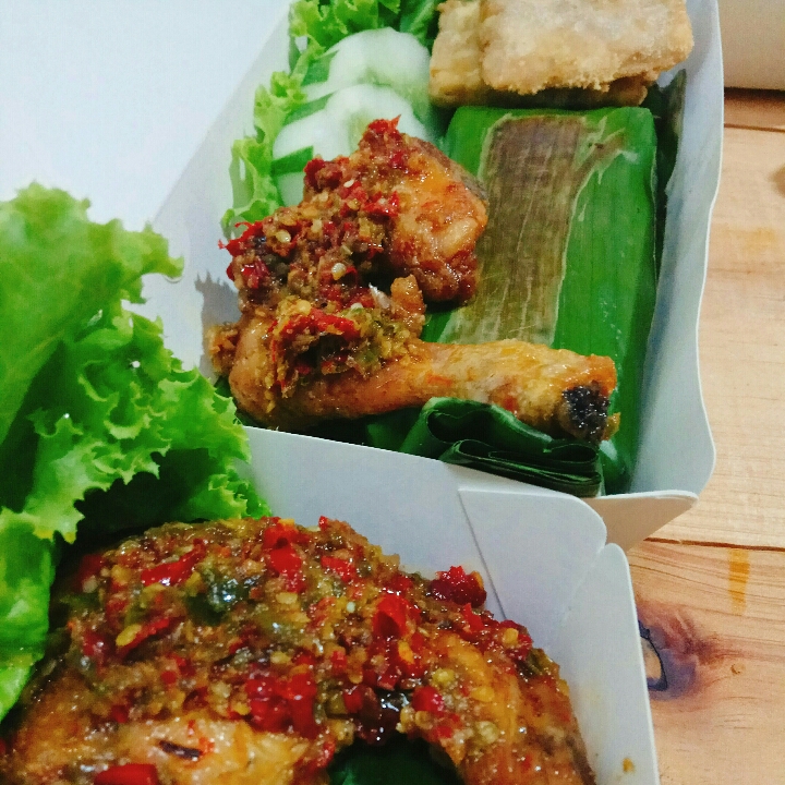 Nasi Bakar Liwet Ayam Klasan