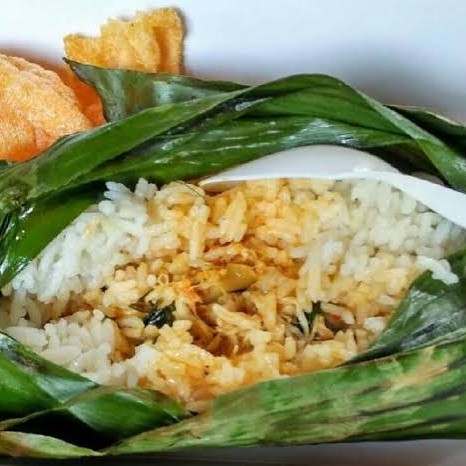 Nasi Bakar Teri Dan Ayam Suir