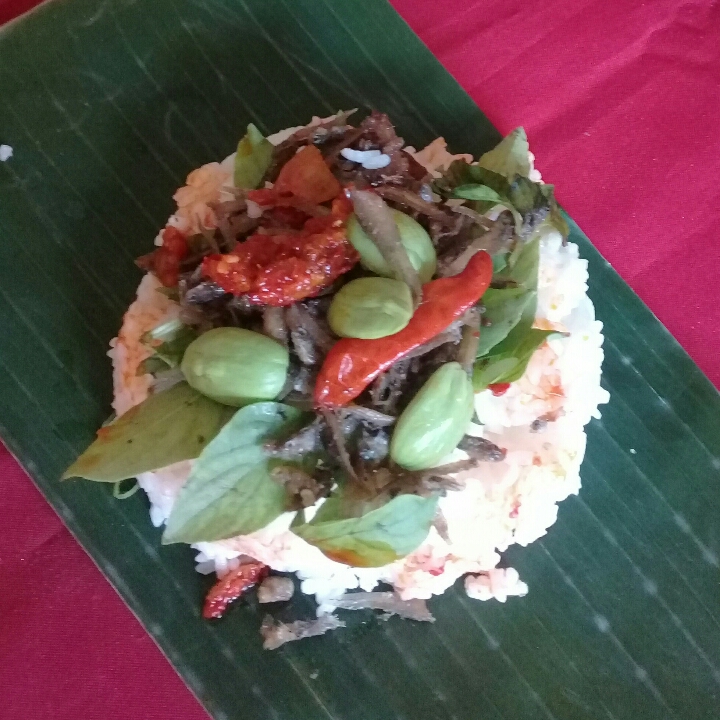 Nasi Bakar Teri Pete