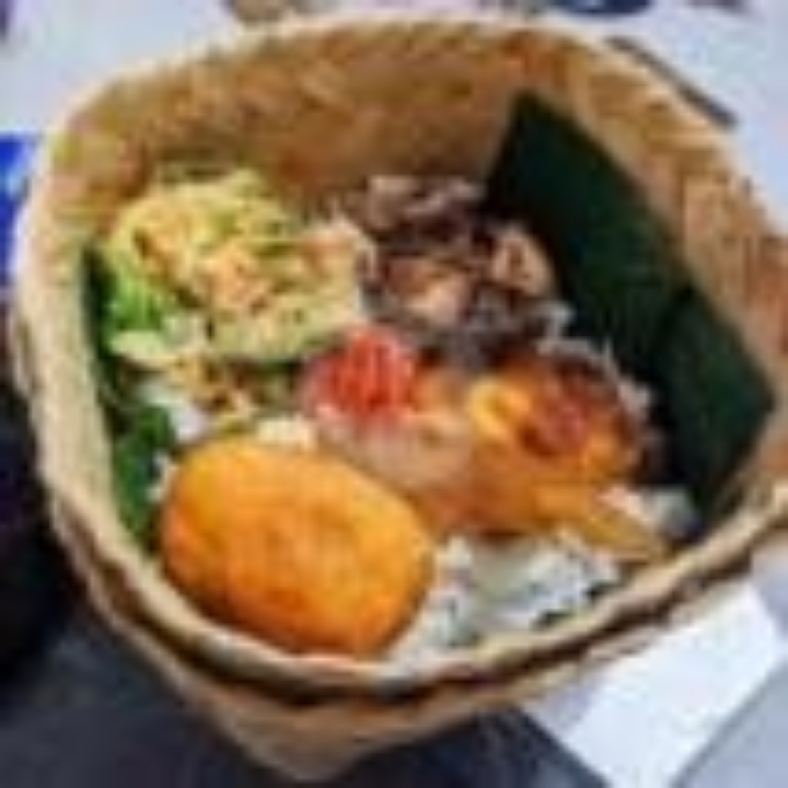 Nasi Besek Kluban