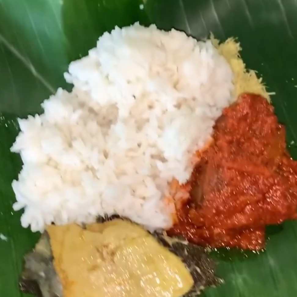 Nasi Bungkus Bali Daging