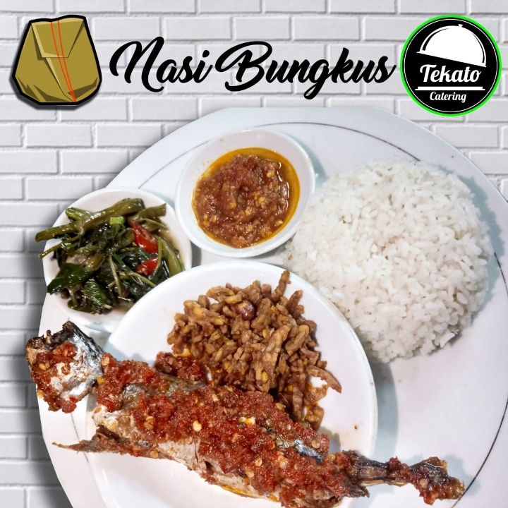 Nasi Bungkus Ikan Salam