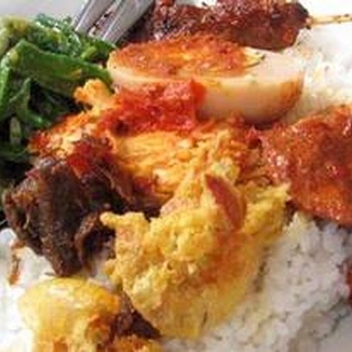 Nasi Campur Telur