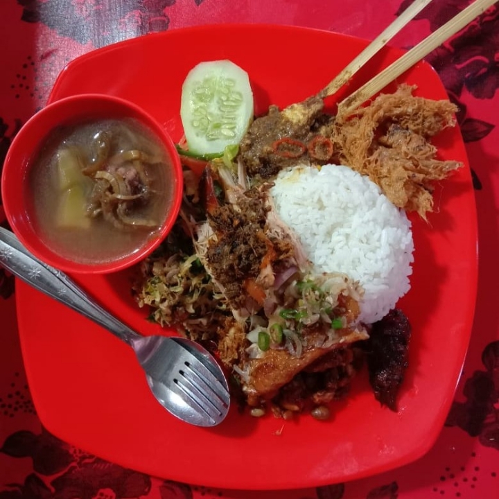 Nasi Campur Komplit 