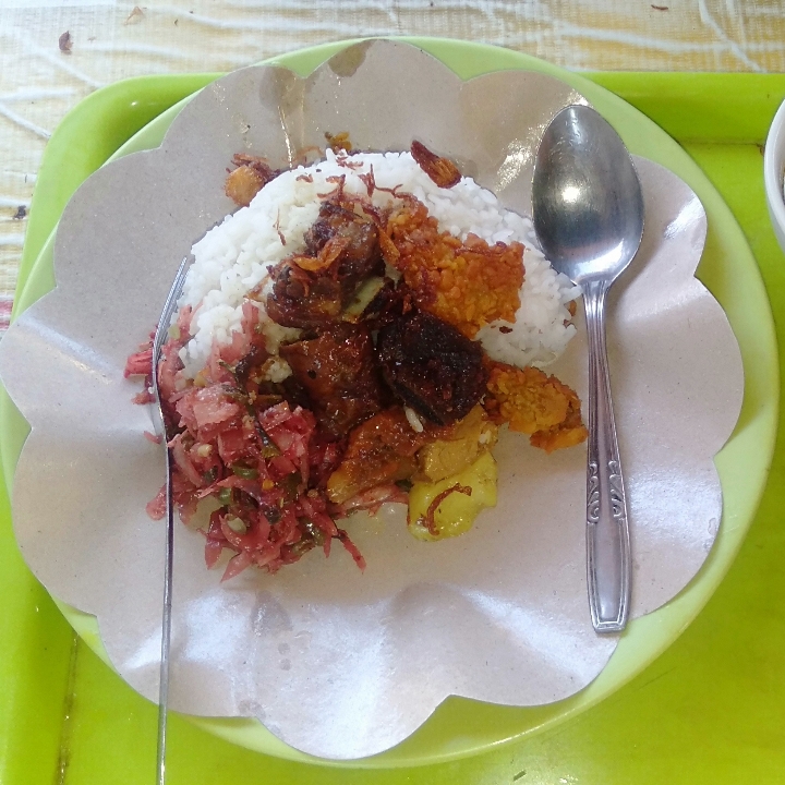 Nasi Campur Komplit