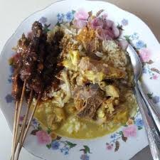 Nasi Campur Sate Kambing Dan Gule