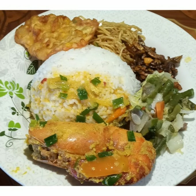 Nasi Campur Udang Bumbu