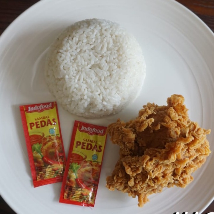 Nasi Fried Chicken Dada Atau Paha Atas 