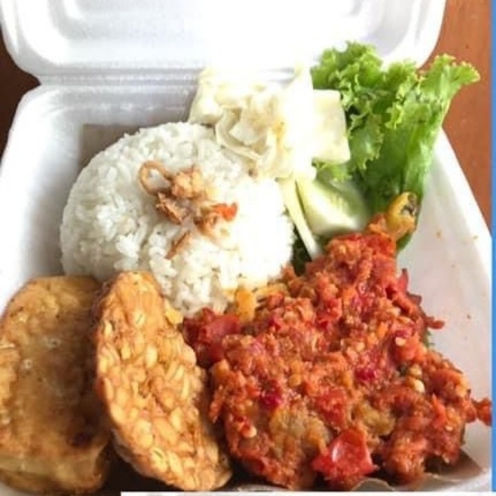 Ayam Geprek Nasi