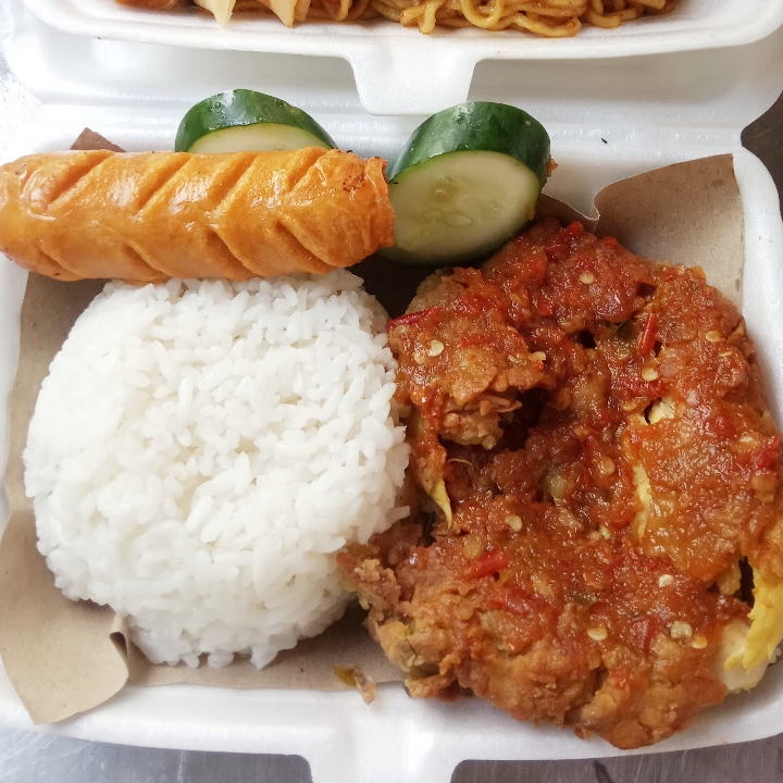 Nasi Geprek Sosis