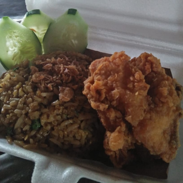 Nasi Goreng Ayam Crispy