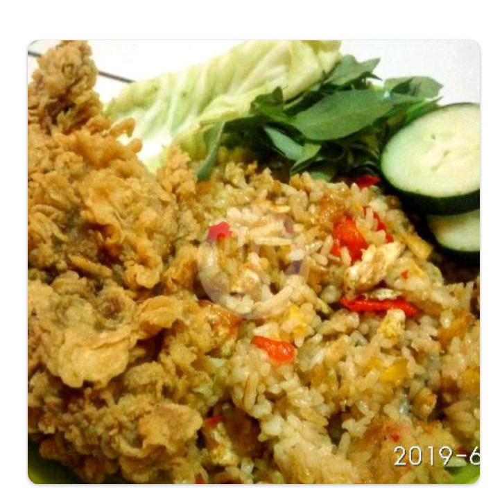 Nasi Goreng Ayam Dada Utuh