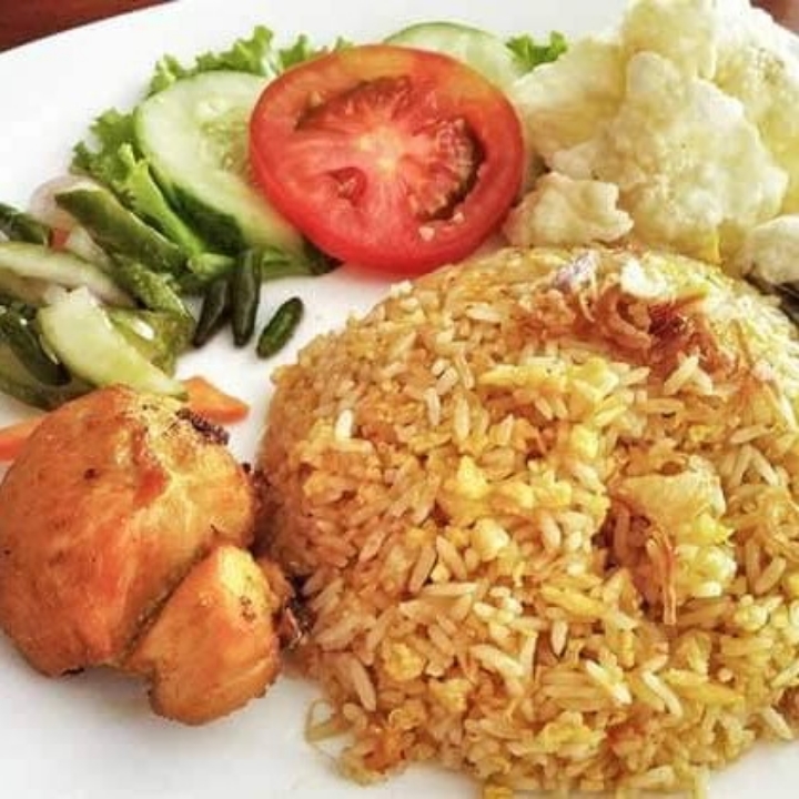 Nasi Goreng Ayam Goreng