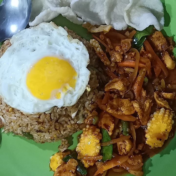 Nasi Goreng Ayam Masak Merah