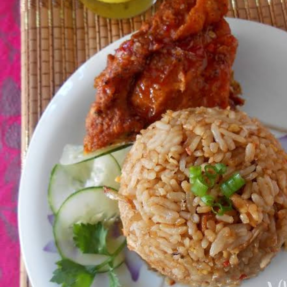 Nasi Goreng Ayam Penyet