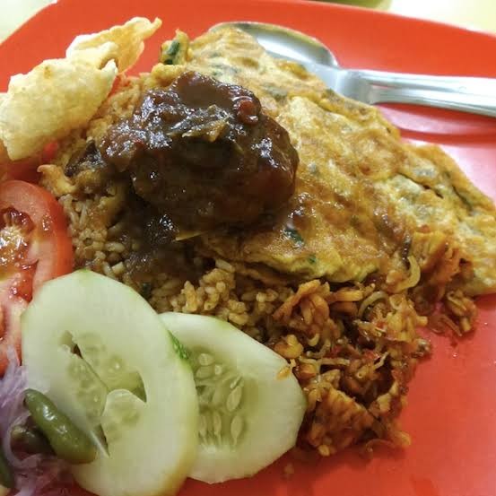 Nasi Goreng Ayam Semur