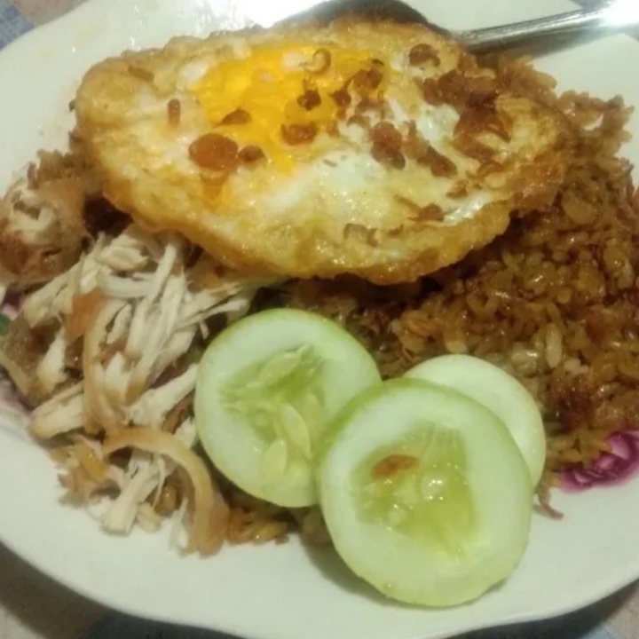 Nasi Goreng Ayam Telur