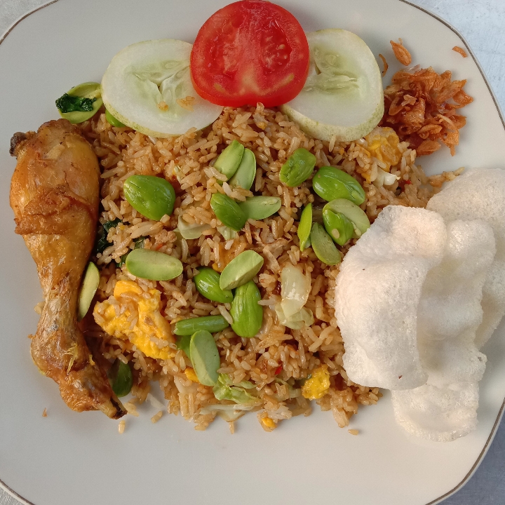 Nasi Goreng Ayam Telur Petai 