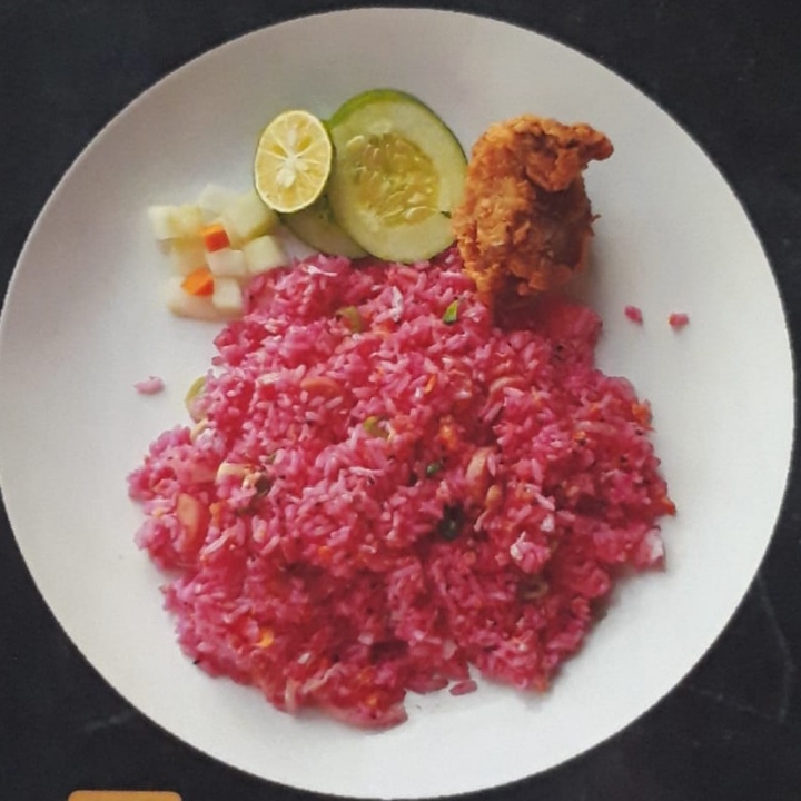 Nasi Goreng Buah Naga