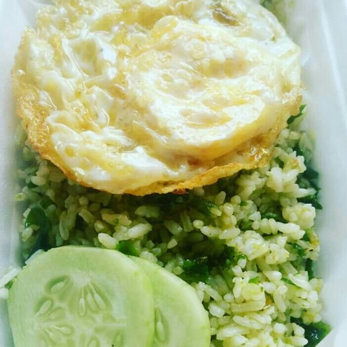 Nasi Goreng Cabe Ijo Teri Telur