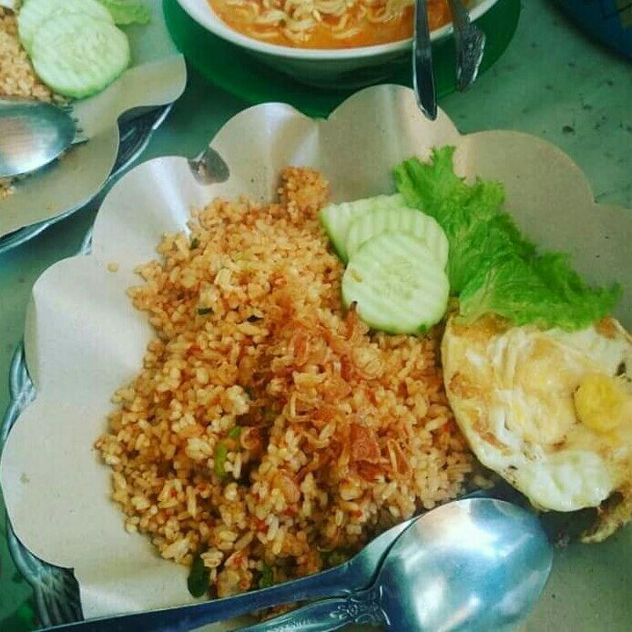 Nasi Goreng Cabe merah Ayam Geprek Telur