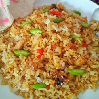 Nasi Goreng Ikan Asin Plus Pete