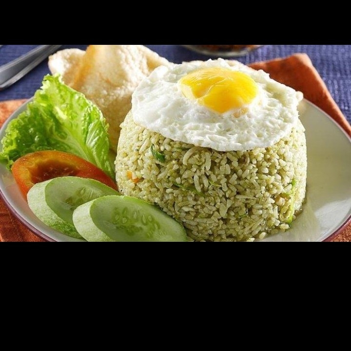 Nasi Goreng Kampungan Dengan Isian Dalam Hati Ayam 