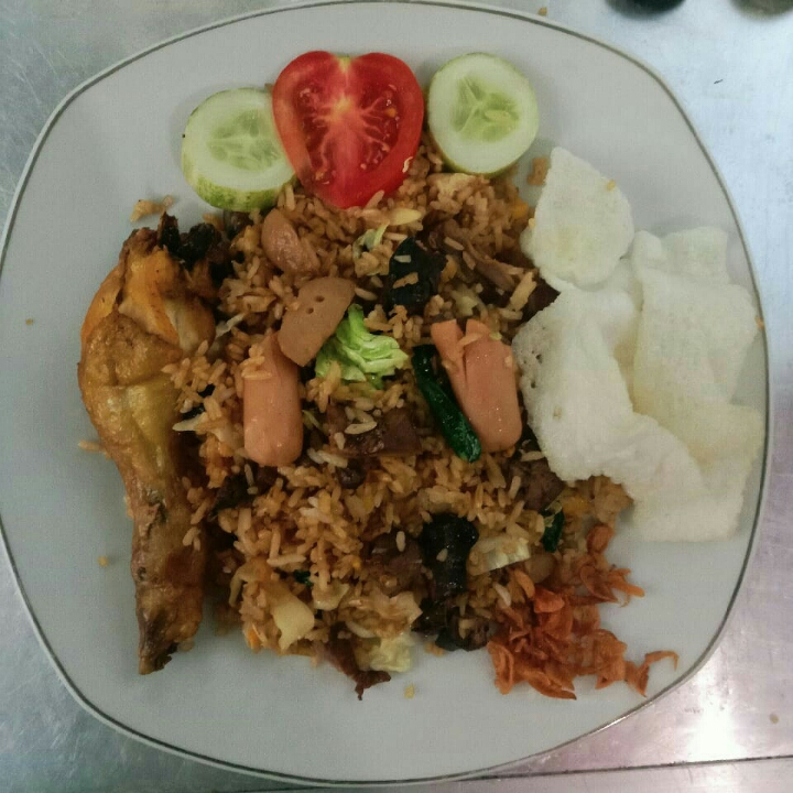 Nasi Goreng Komplit