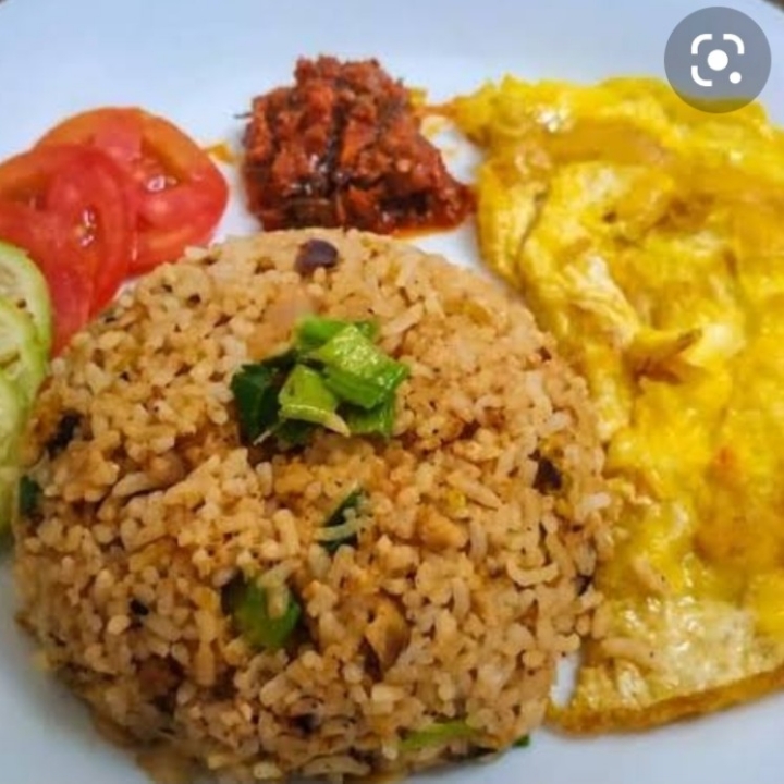 Nasi Goreng Plus Telor Dadar