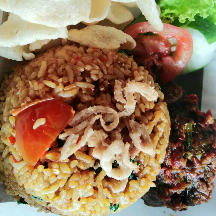 Nasi Goreng Rempelo Penyet