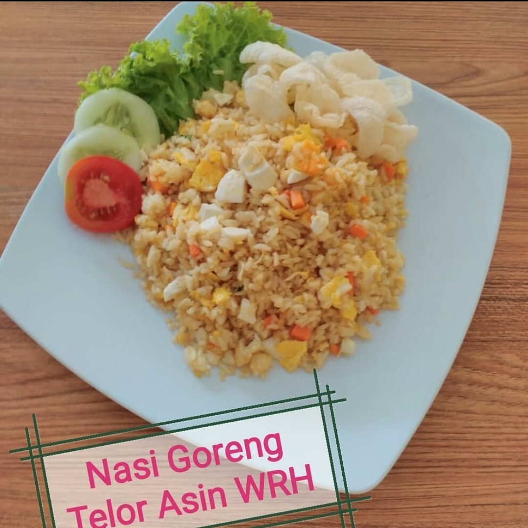 Nasi Goreng Telor Asin