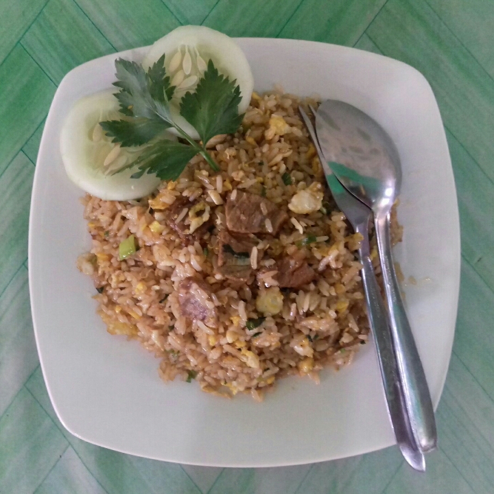 Nasi Goreng Telur Ayam Dan Daging Ayam